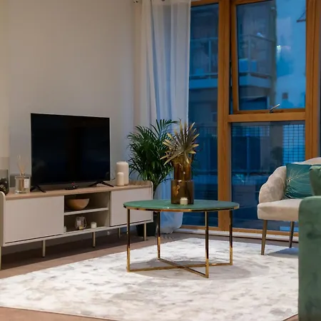 Cosy 2 Bed Hackney Apartment Sleeps 8